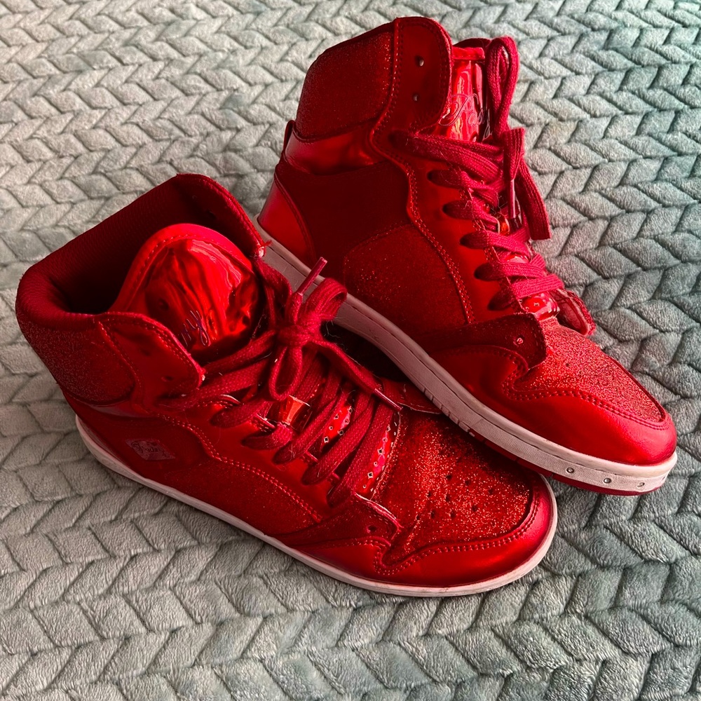 Pastry Red Glitter High top sneakers